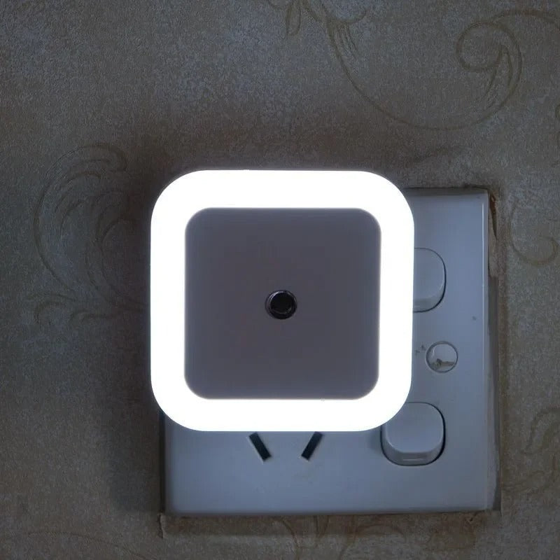 Luz Nocturna LED con Sensor de Luz